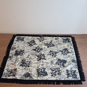 Heyne Bogut Fringed Design Scarf/ Bandana